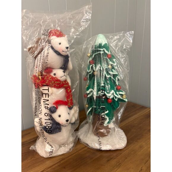 NIP Sealed North Pole Playmates - Picture 1 of 7